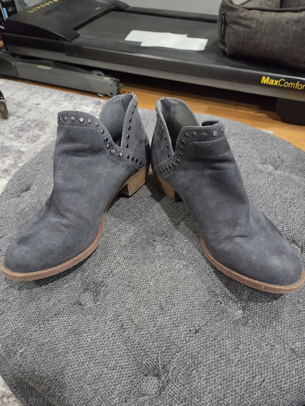 Carlos by Carlos Santana Charcoal Suede Studded Ankle Booties. Size 8
